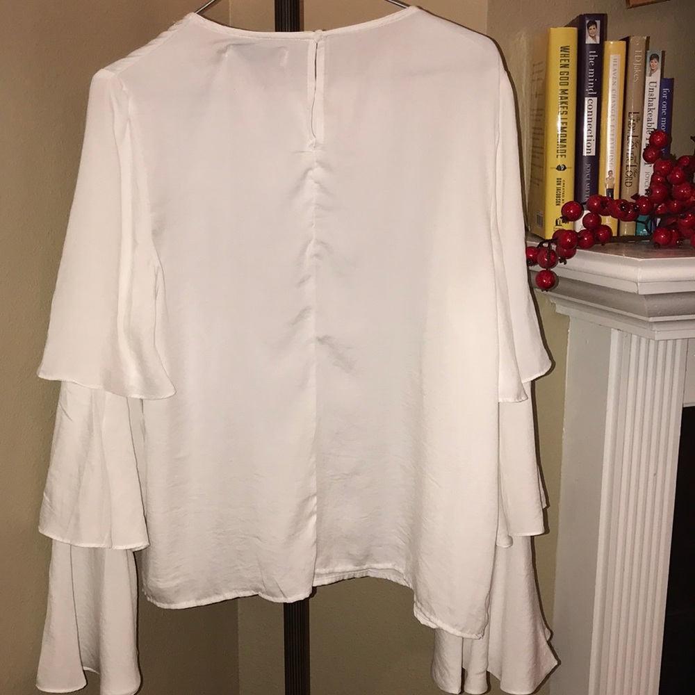 🛍NWT Do + Be Ruffled Tiered Layered White Blouse - Picture 3 of 4